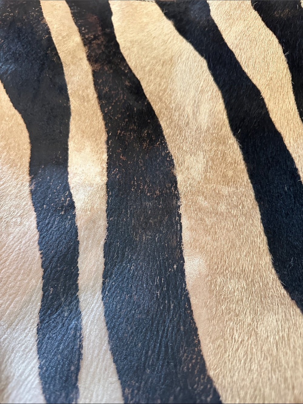 Maurizio Taiuti Zebra-Print Shoulder Bag in Black and Cream - Picture 9 of 9